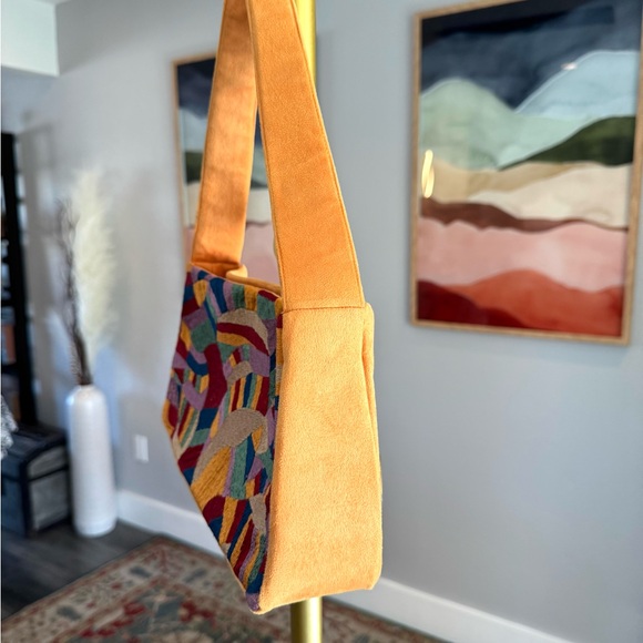 Colorful Embroidered- Patterned Mini Bag - Picture 4 of 7